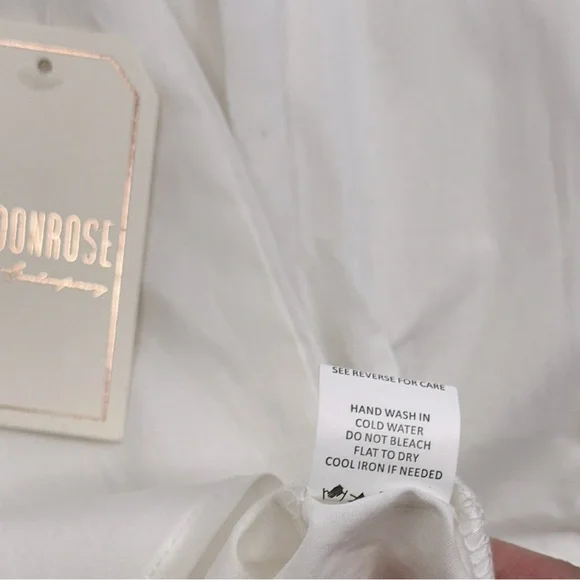 London Rose Heart Ruffle White Button Up Shirt NWT - Womens Size Small - Picture 7 of 8